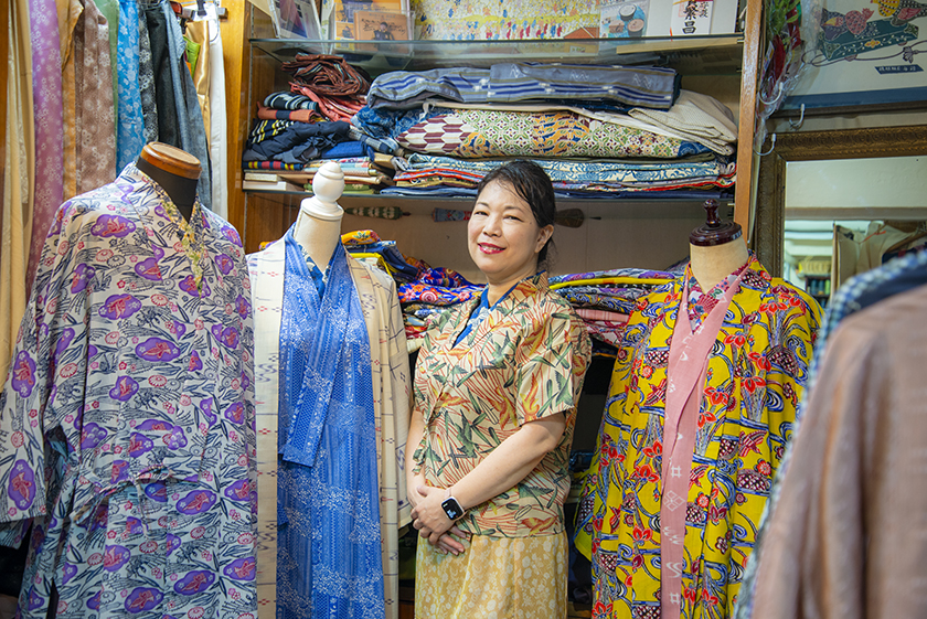 琉球服装史　嘉数津子 ☆琉球服装史 嘉数津子 （沖縄・ファッション・民俗・風俗）