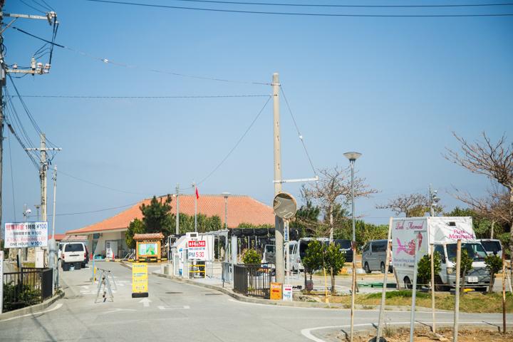 真栄田岬の駐車場