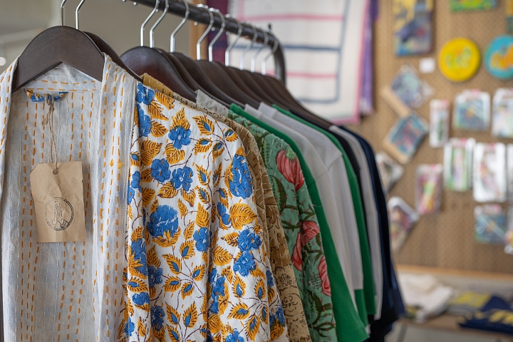 島の装い。STOREの商品