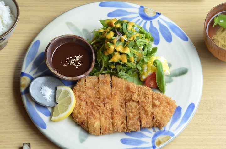 「おきなわ紅豚とんかつ定食」