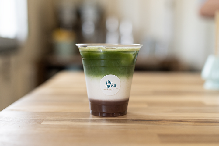 抹茶ラテにあんこをプラスした「あんこ抹茶ラテ」