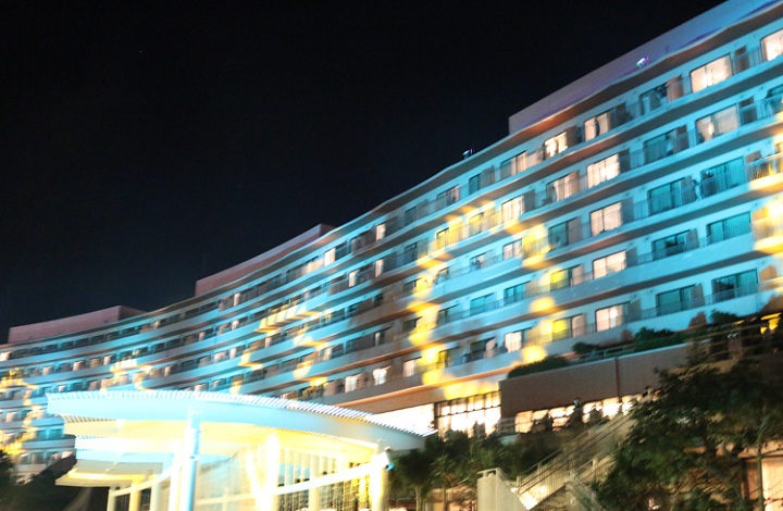 ヒルトン沖縄北谷リゾートのレーザーショー