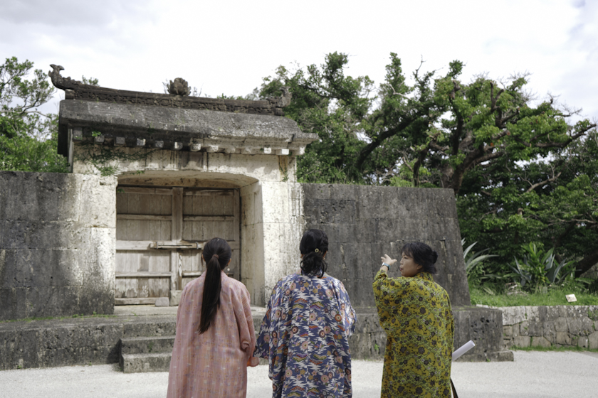 園比屋武御嶽石門