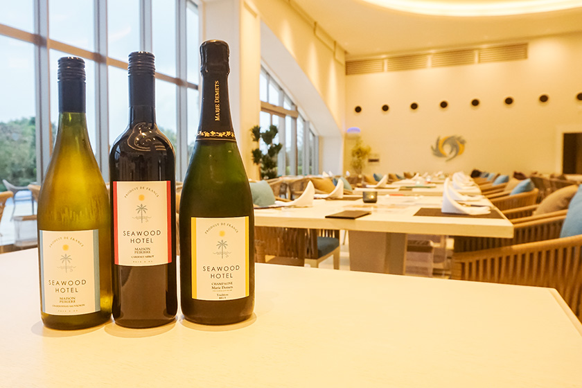 ビーチハウスレストランKISSHOのワインボトル