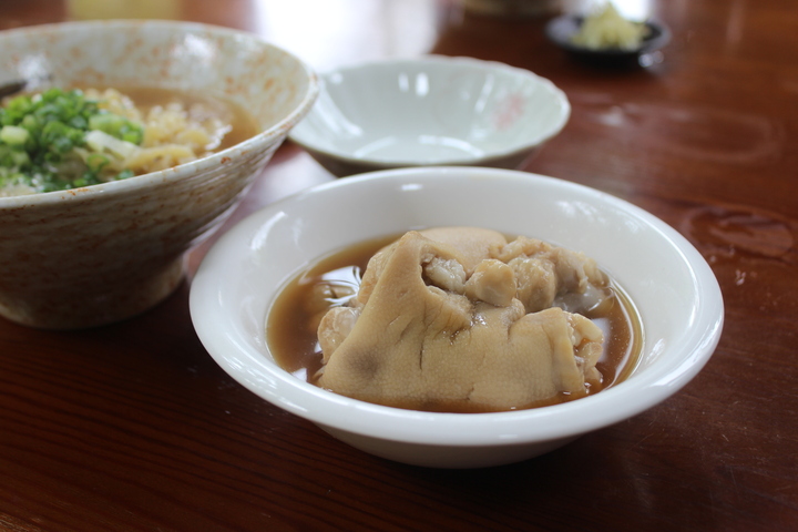 守良屋(すろーやー)のてびち