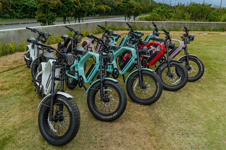 SPECIALIZED 電動アシスト自転車 ライトグリーン 沖縄の新しい観光体験。電動アシスト自転車「GREEN RIDE」で沖縄