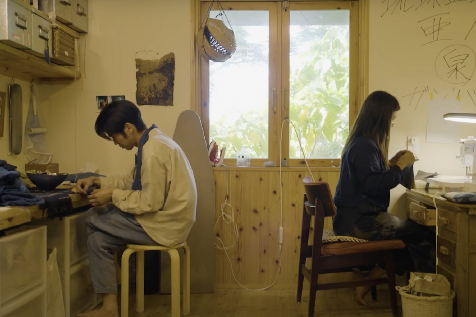 ギャラリー奥のアトリエスペース