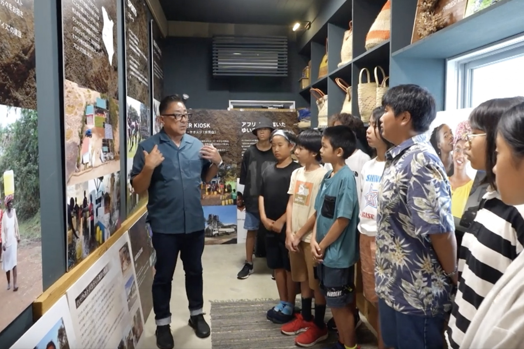 地元のフリースクールの子どもたちが下川さんに会いに来ることもしばしば