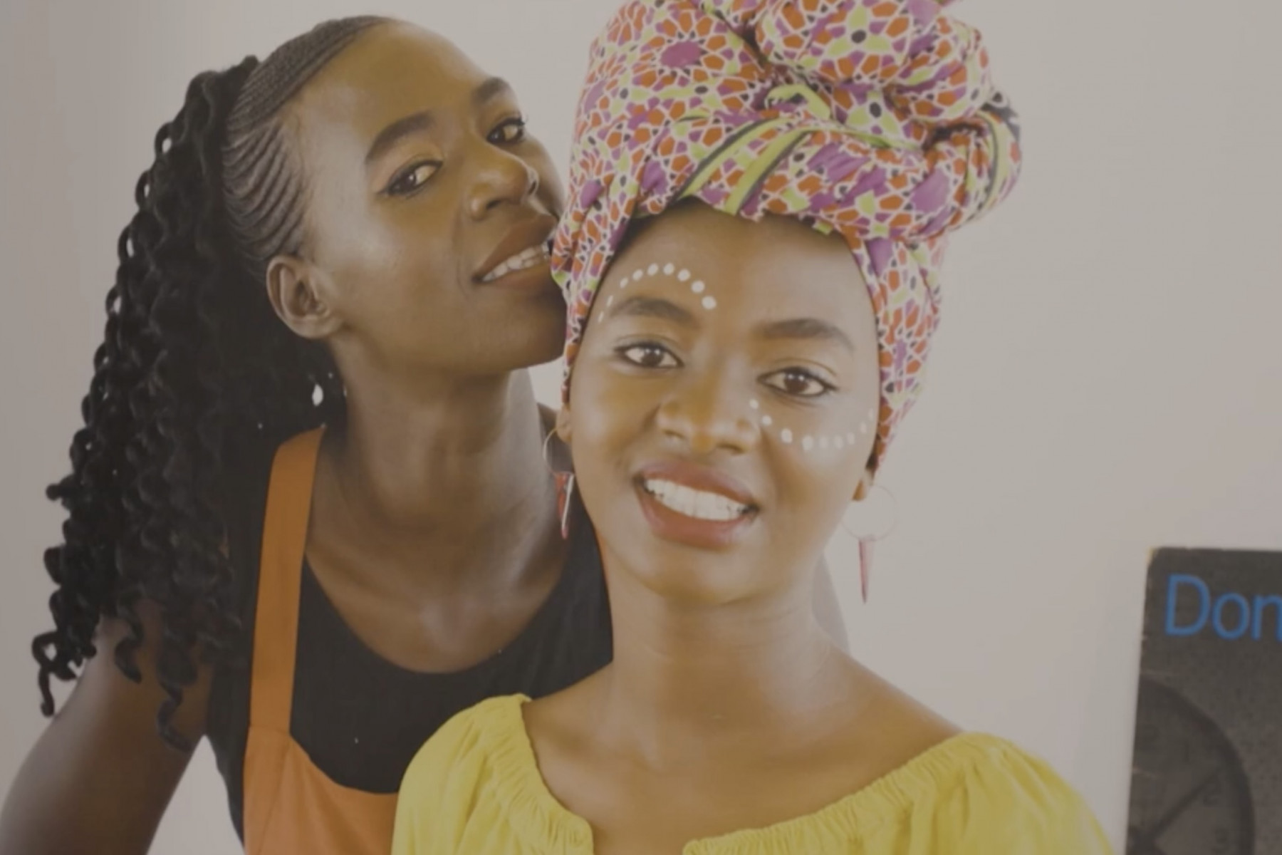 ハーベストパラダイスのモデルを務める13歳（当時）のヘレン