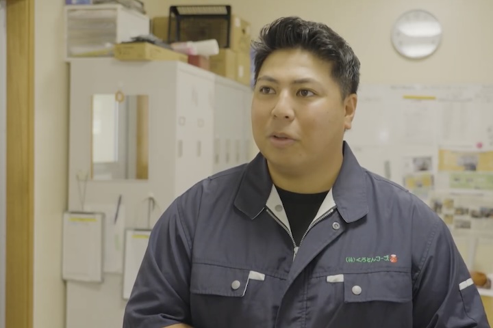 くろとんフーズ代表の玉城翔伍さん