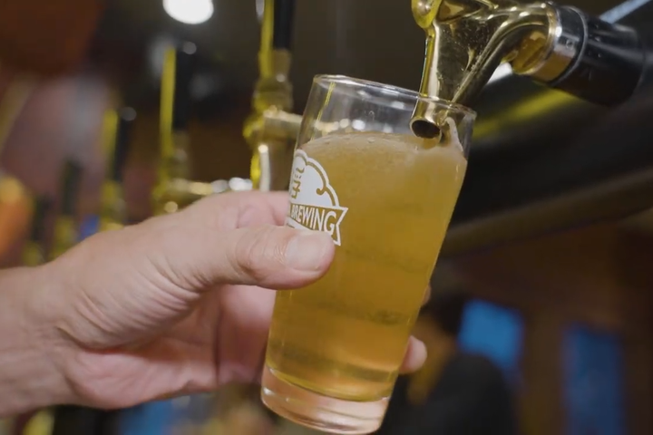 ビールを造り、まちをつくる《浮島ブルーイング》