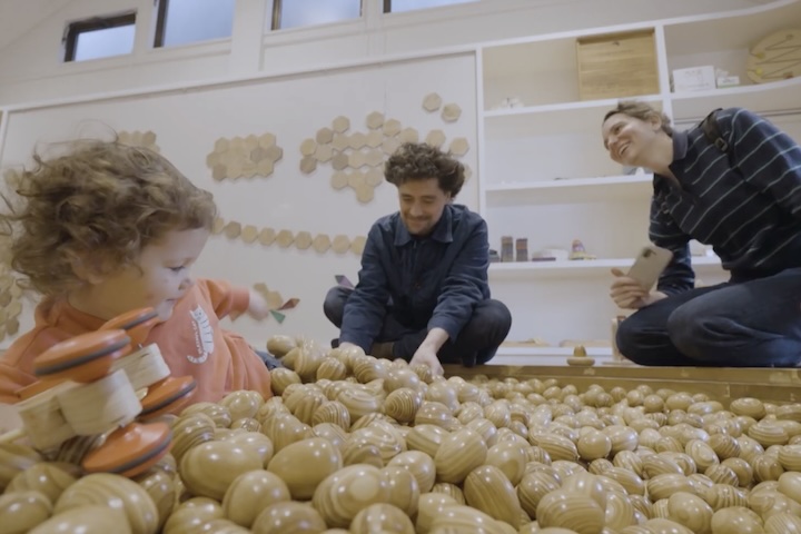 やんばるの森を感じる美術館《やんばる森のおもちゃ美術館》