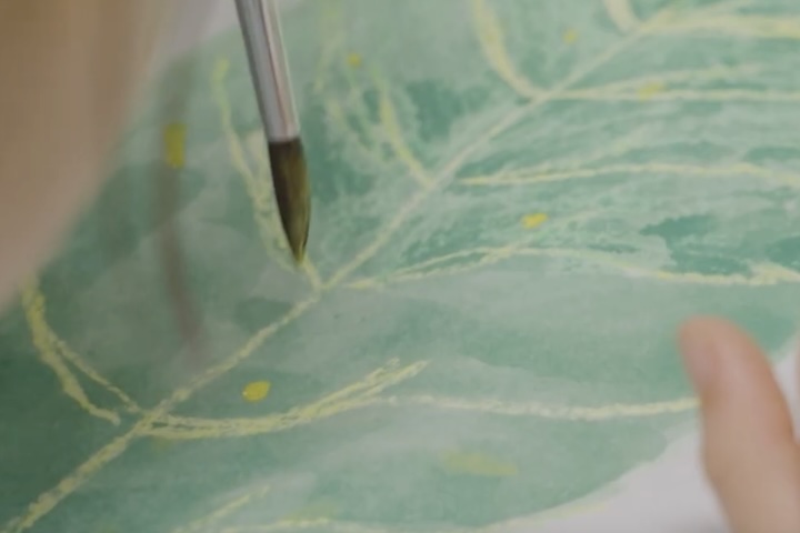 葉っぱを絵画で表現