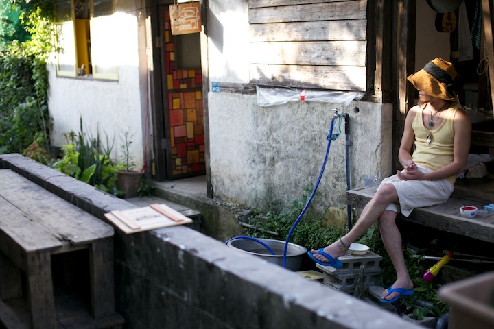 那覇の老舗ゲストハウス月光荘の外観