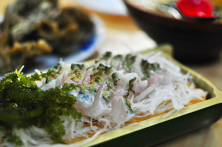 イラブチャーの刺身