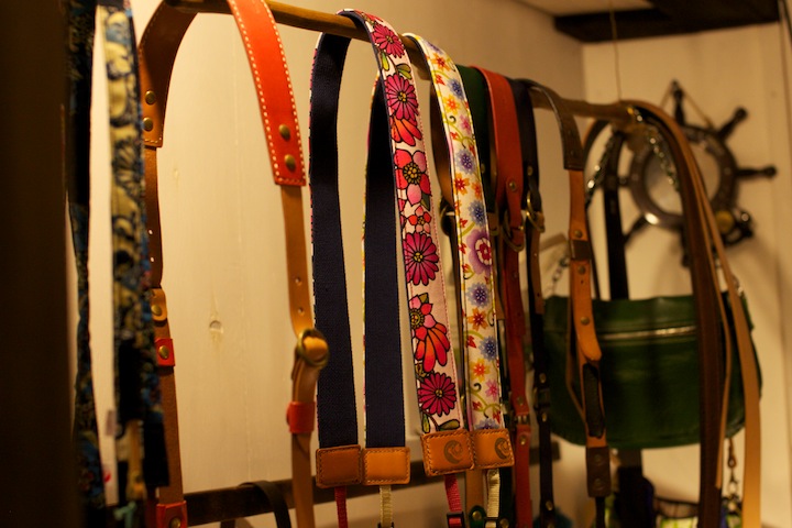 anshare projectのおしゃれな革細工