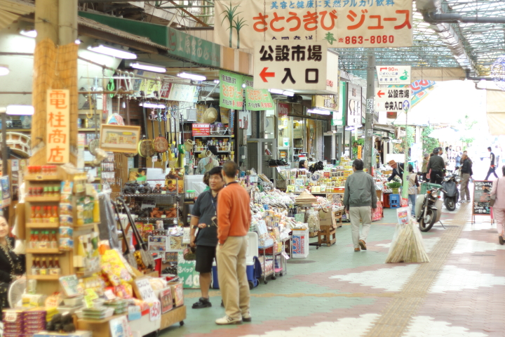 市場の古本屋ウララ