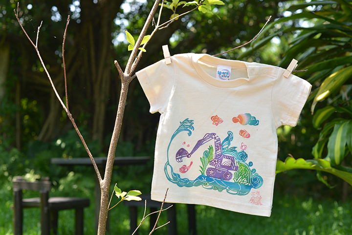 紅型ユンボTシャツ