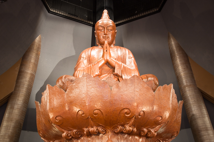 沖縄平和祈念像