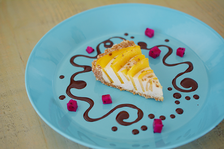 マンゴーのローケーキ