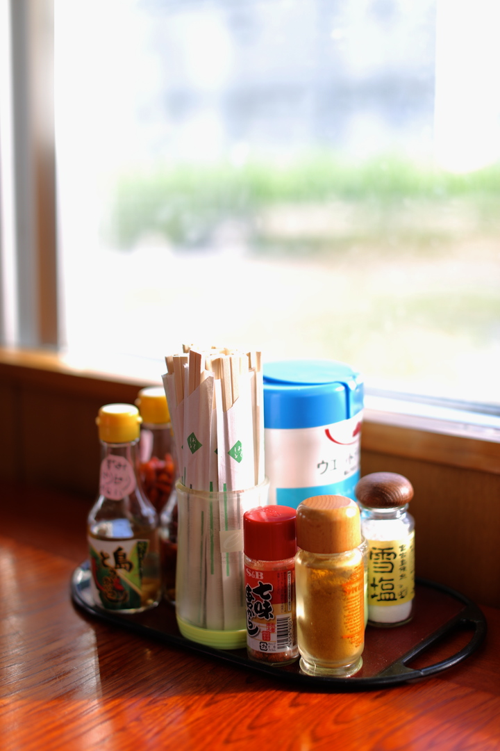 丸吉食堂の店内