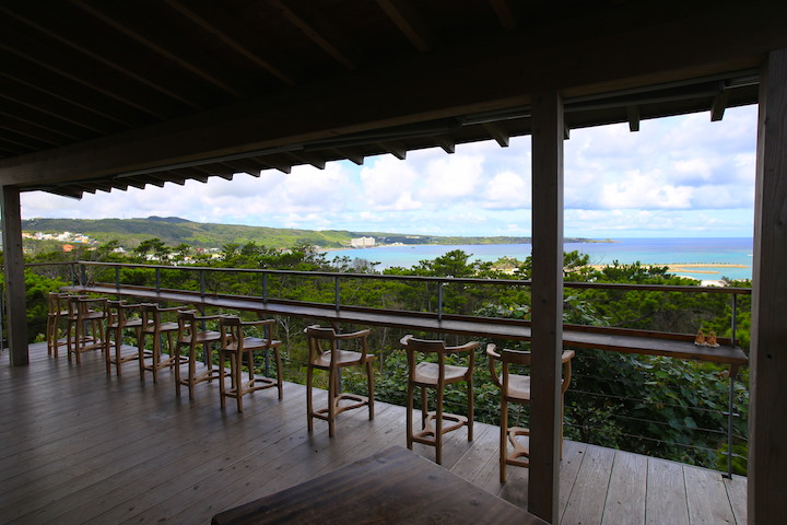 カフェギャラリー 土花土花(ドカドカ)の店内
