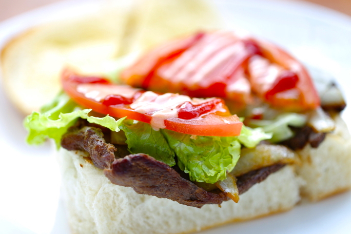 ステーキサンド