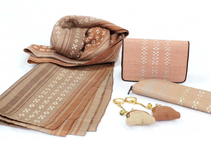 知花花織の小物