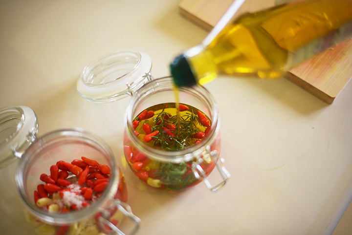 島唐辛子のオイル漬け