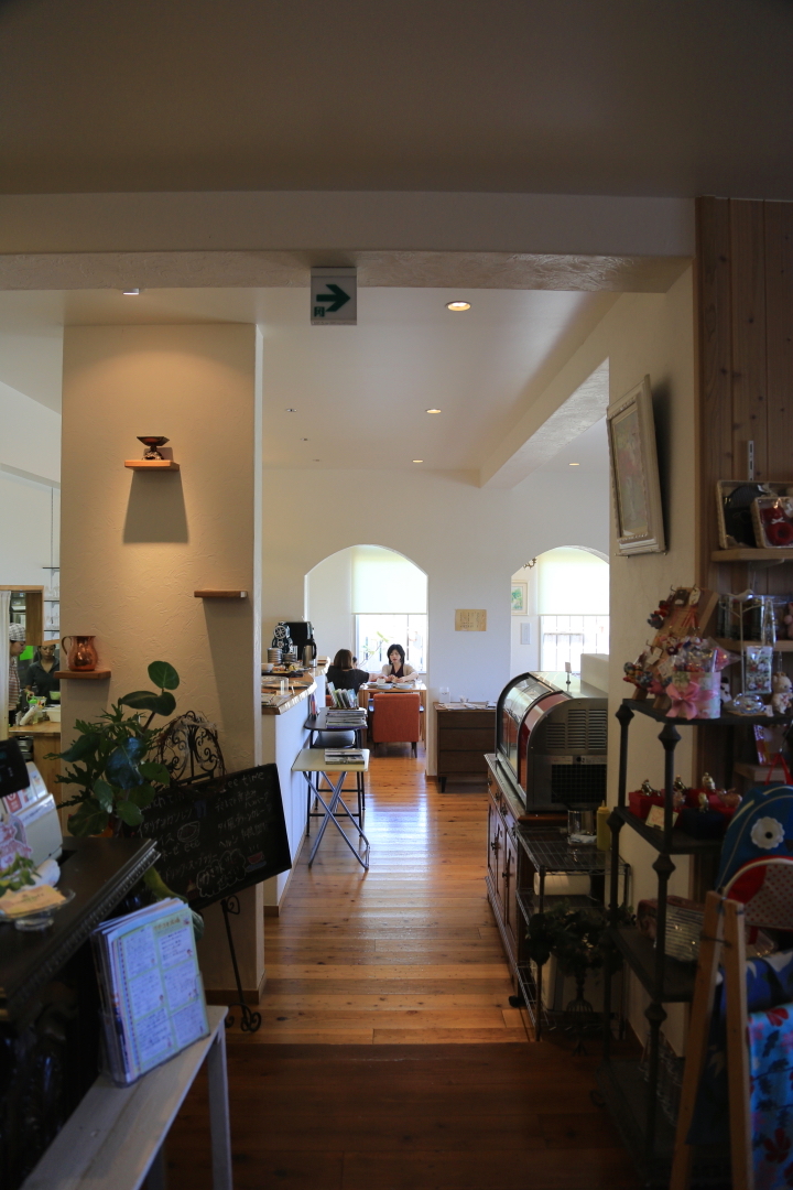 hinata cafe(ヒナタカフェ)の店内