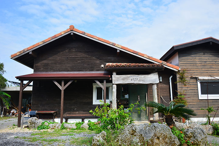 長堂屋本店の外観