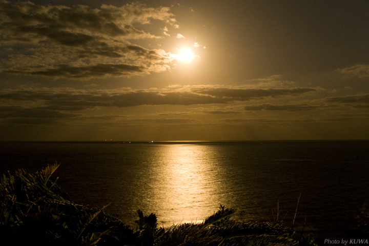 知念岬からの朝日