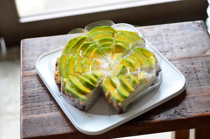 『自然いぬ。』のビーガンケーキ