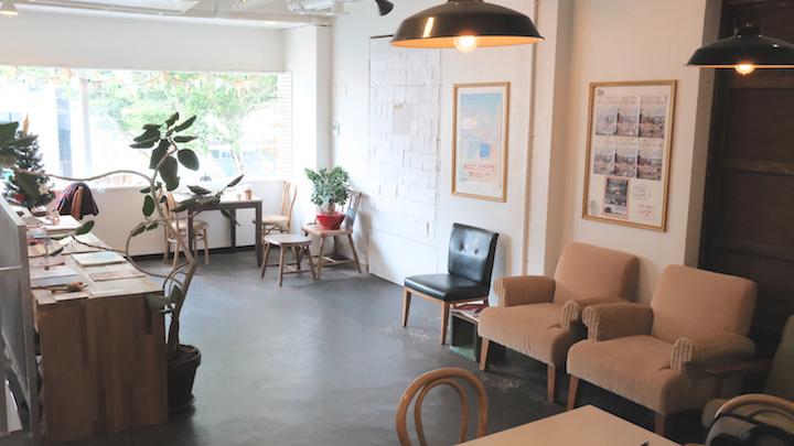 シアタードーナツの店内