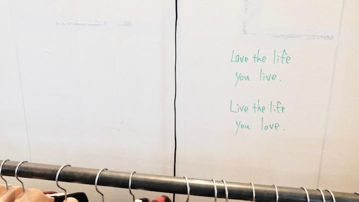 Stock Room Gallery Kozaの店内