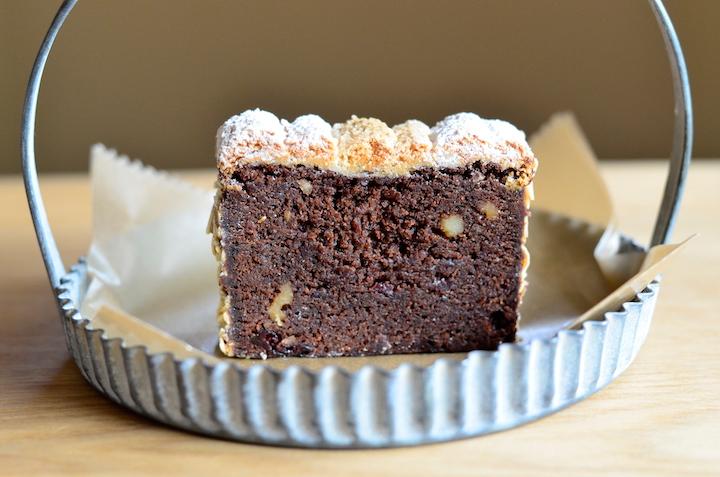 ショコラとチェリーのケーキ