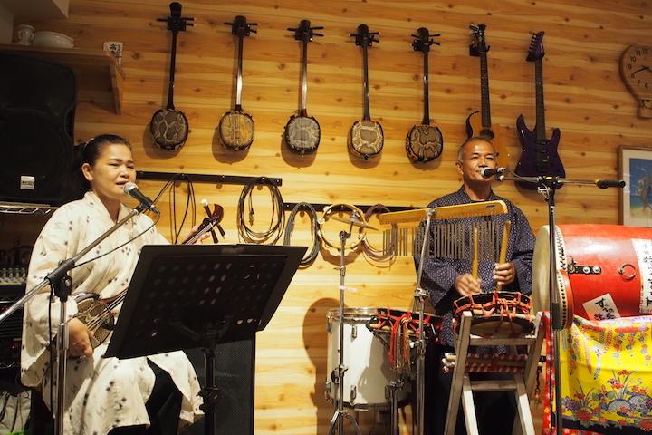 民謡歌手の與那城美和（よなしろみわ）さん