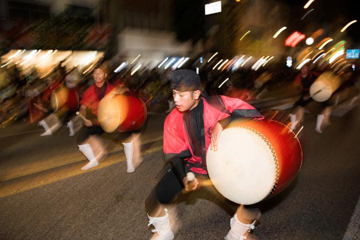「室川青年会」のエイサー