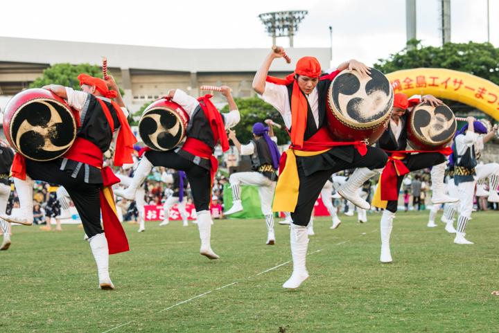 「諸見里青年会」のエイサー