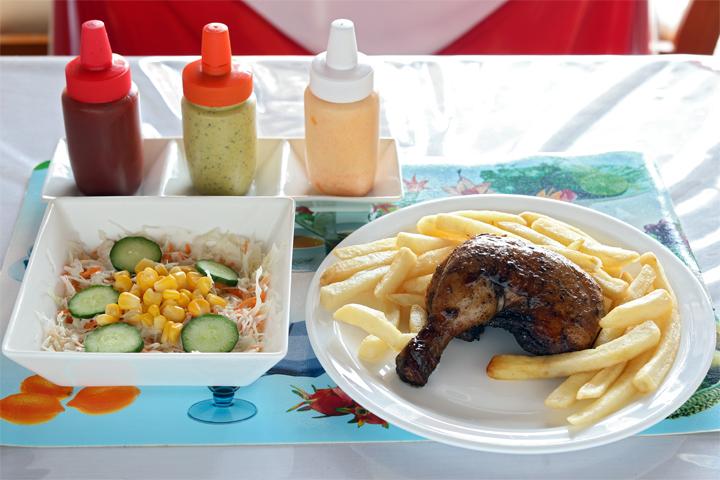 チキン（国産）＆フレンチフライ