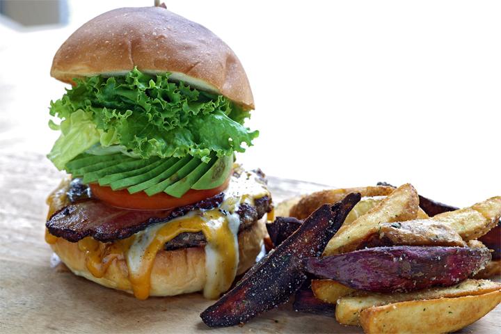 ベーコンエッグチーズ