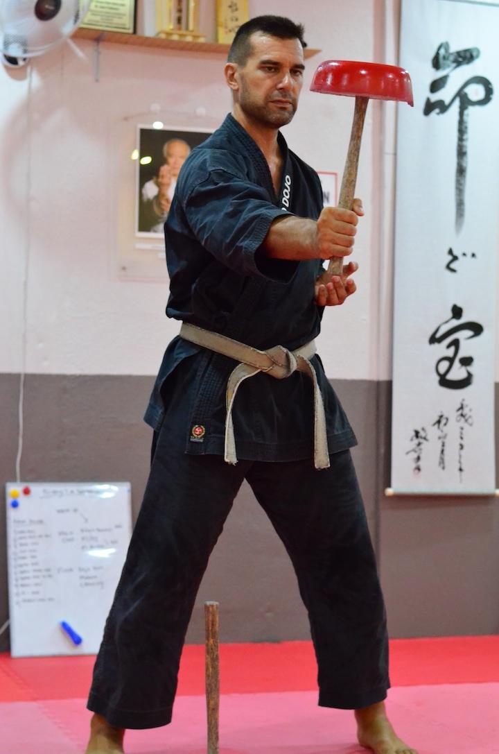 伝統空手体験を通じて、今まで知らなかった沖縄に触れてみる 伝統空手体験を通じて、今まで知らなかった沖縄に触れてみる