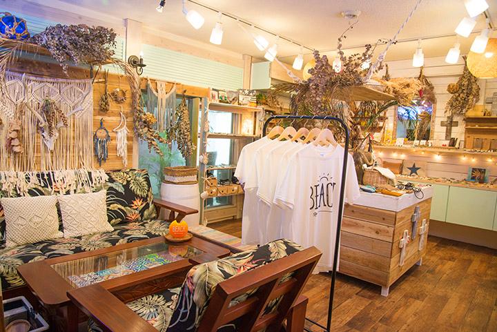 アクセサリーショップ「Ti-da Beach」の店内