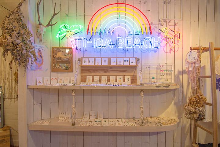 Ti-da Beachの店内