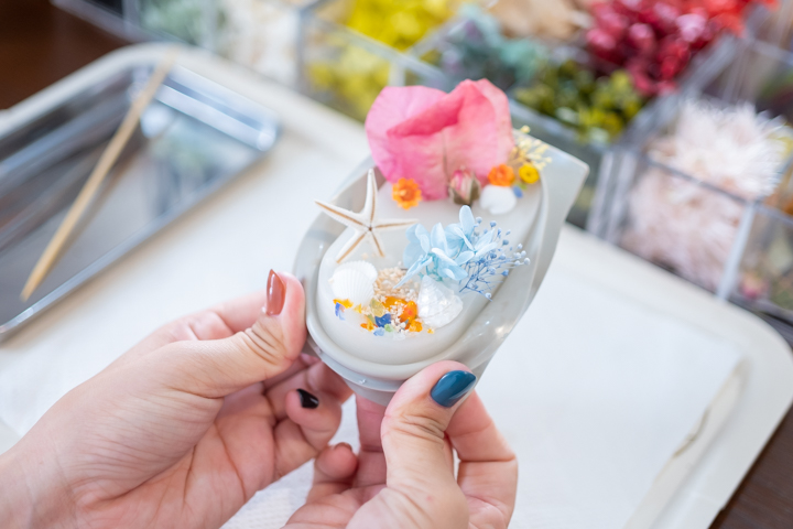 アロマワックスサシェ作りを体験