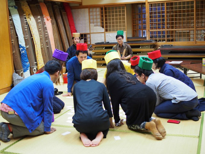 組踊かるたで遊ぶ