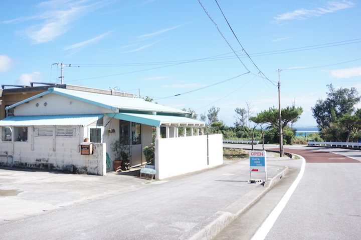 「Cafe HERB 100%」