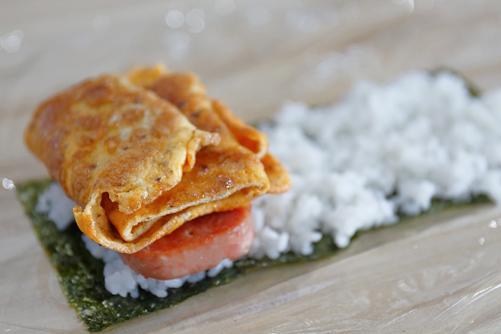 ポークたまごおにぎり