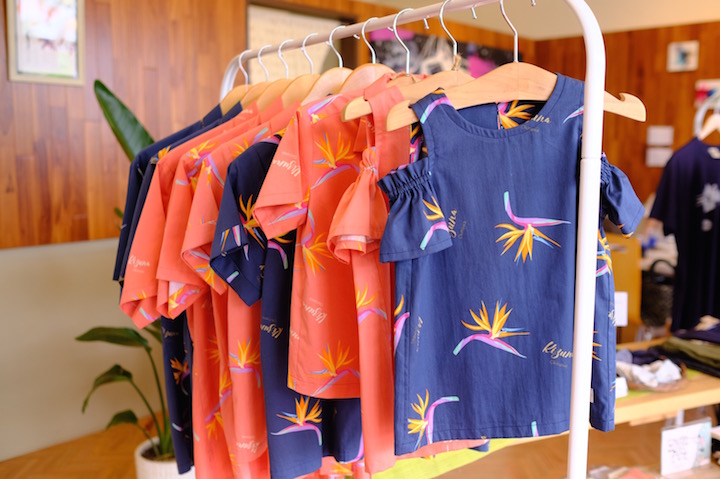 アロハシャツやワンピース