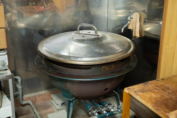 まんじゅう蒸しガマ